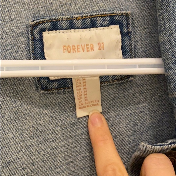 Forever 21 jean jacket - Picture 2 of 3
